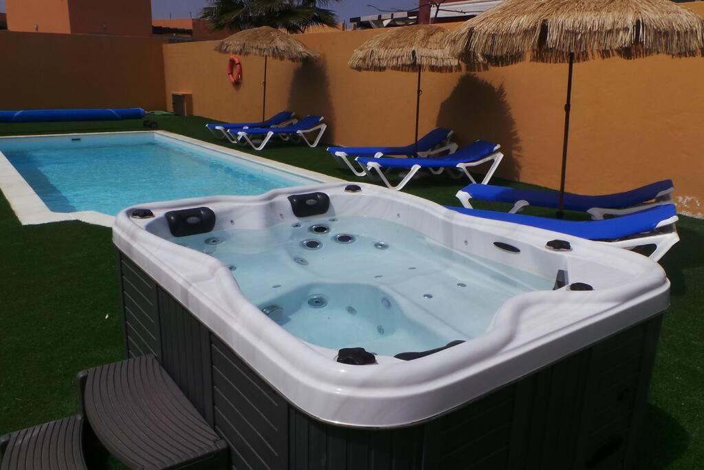 Luxury Villa At Golf Course Costa De Antigua Zewnętrze zdjęcie